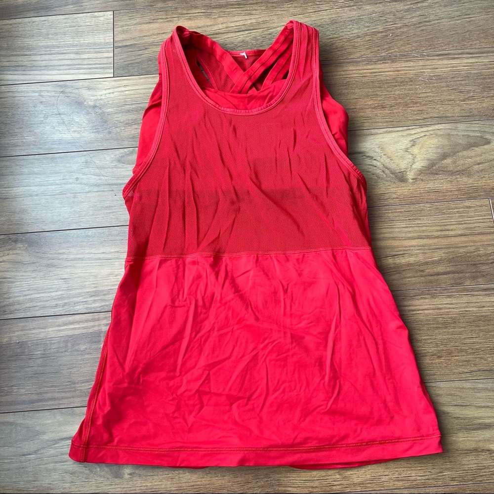 Lululemon tank